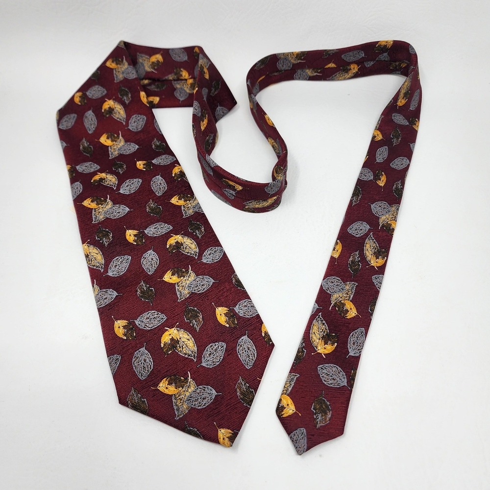 Vtg Zante Burgundy Silk Leaf Pattern Tie Hand Sewn Made in Italy Fall Preppy NOS